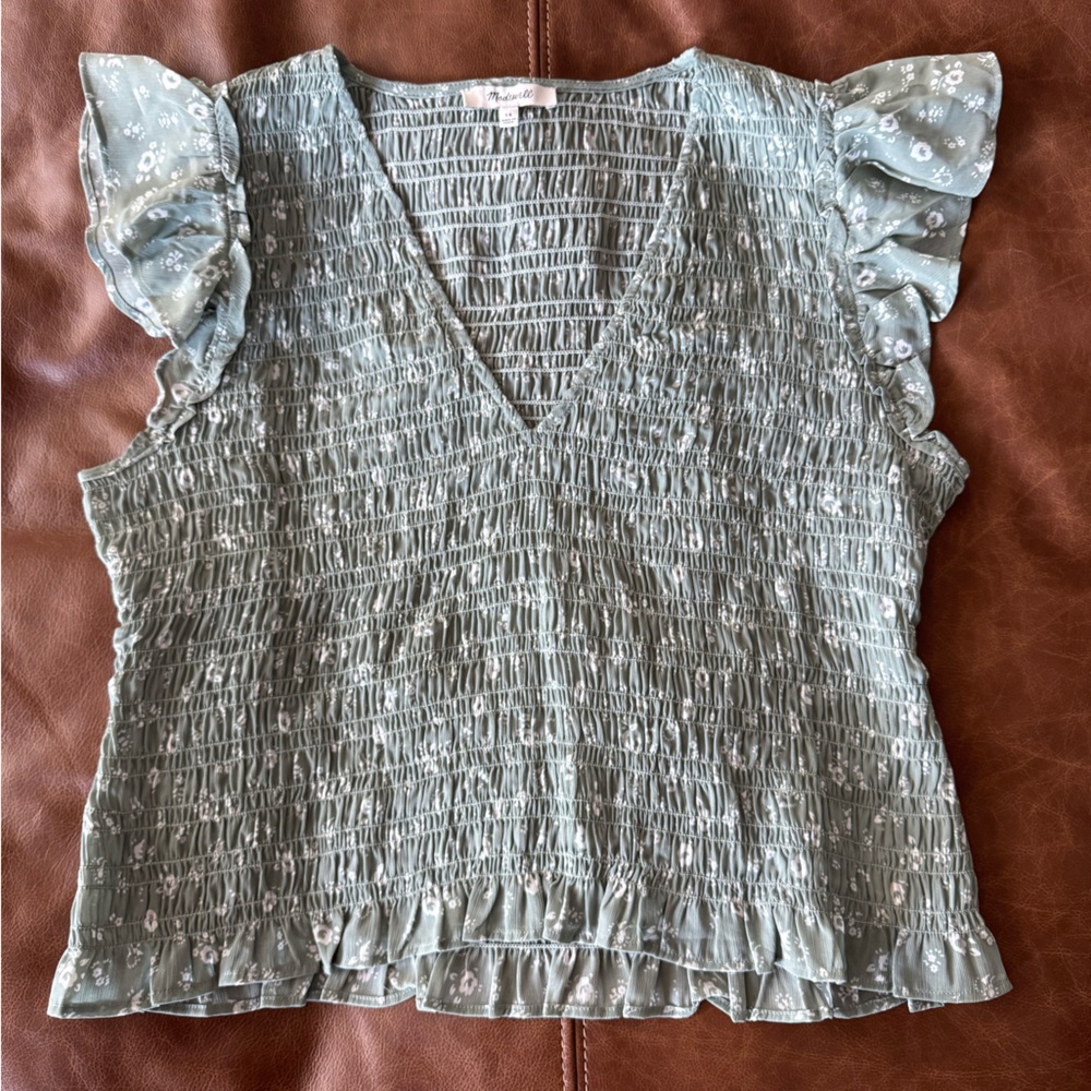Madewell Lucie V-Neck Smocked Green Top in Cottage Garden